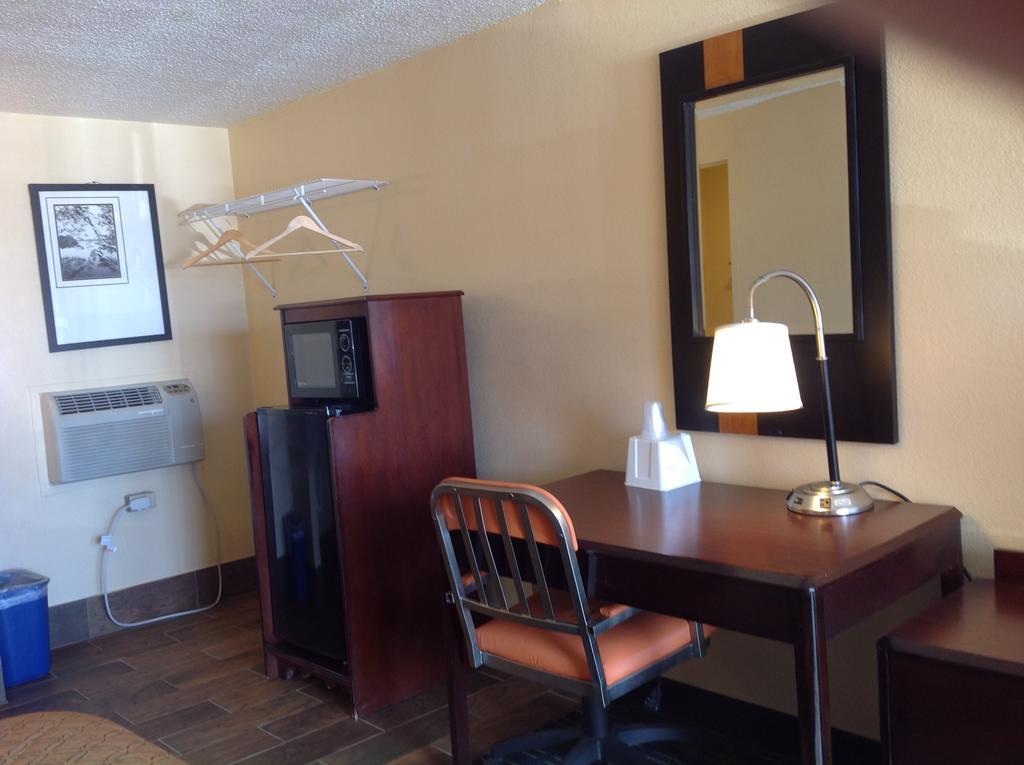 Diamond Inn & Suites Richmond Eksteriør bilde